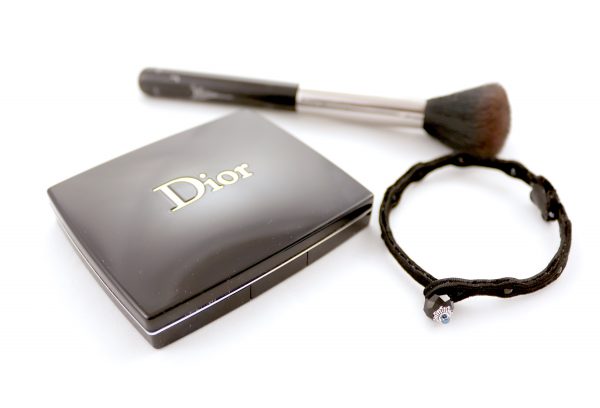 bransoletka sutaszowa na rękę, Dior luksusowe dodatki, czarna biżuteria na rękę, idealny prezent