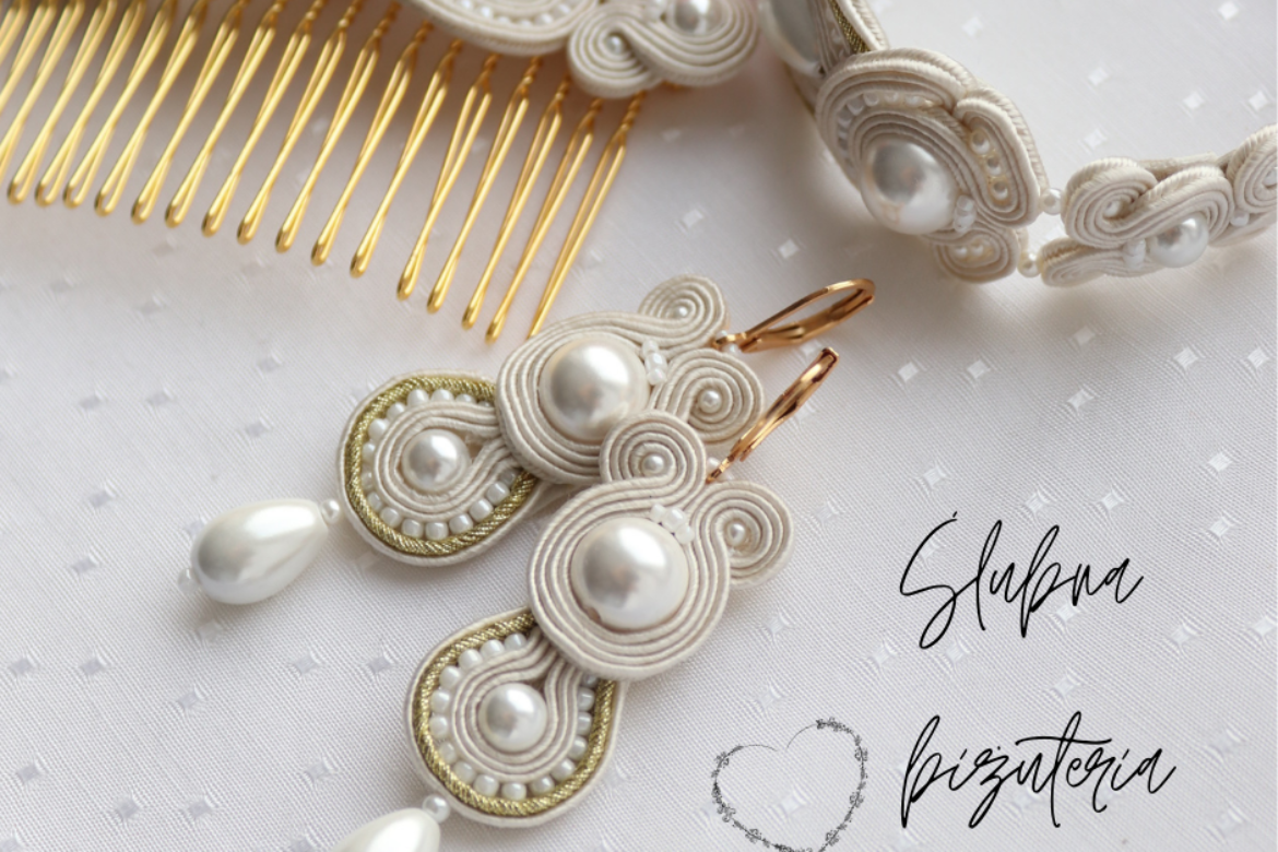 Ślubny komplet biżuterii z perłami w kolorze śmietankowej bieli